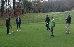 Une championne anime l'école de golf !